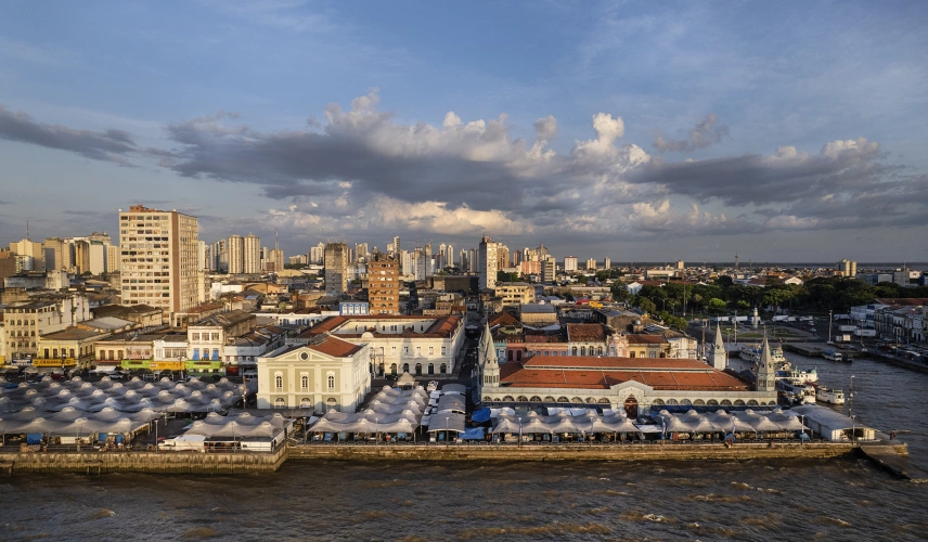 Vista panorâmica da cidade de Belém do Pará em dia claro